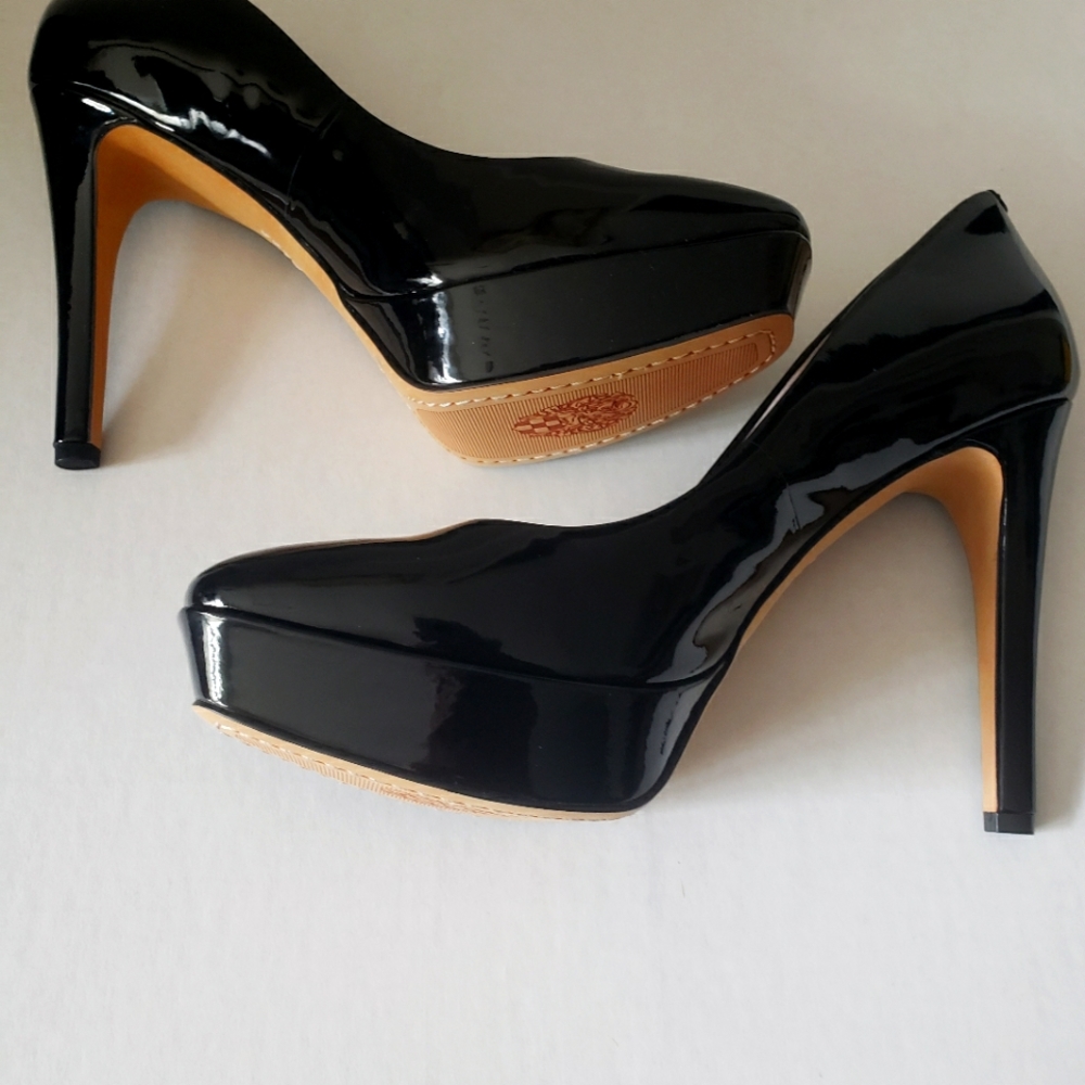 Vince Camuto patent leather pump